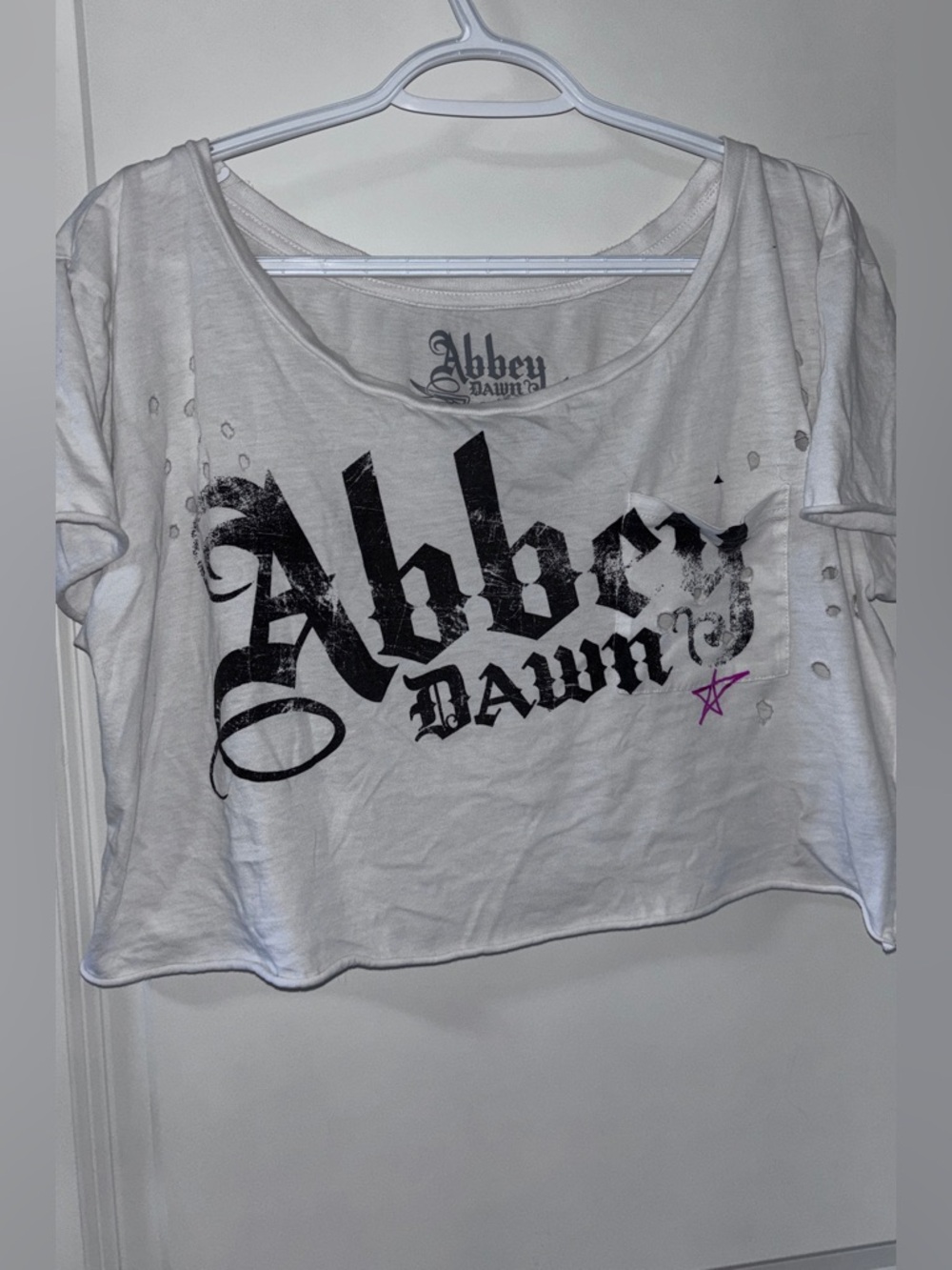 Abbey Dawn - Avril Lavigne 
 Large Crop Top